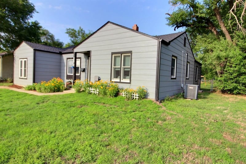 2322 S Palisade, Wichita, KS 67213