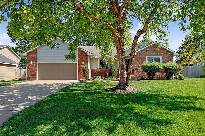 11901 Britton St, Wichita, KS 67205-2048
