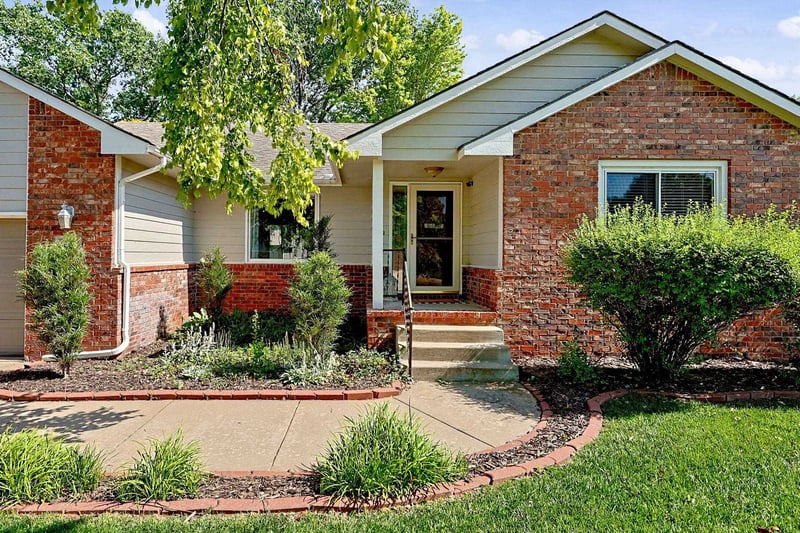 11901 Britton St, Wichita, KS 67205-2048