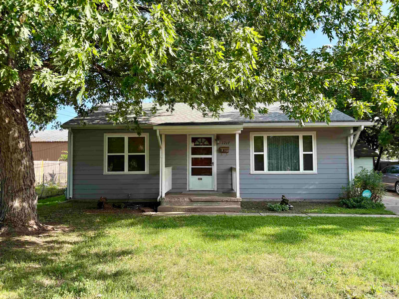 1217 W Stillwell, Wichita, KS 67213