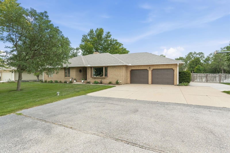 6533 Rico Rd, Wichita, KS 67204