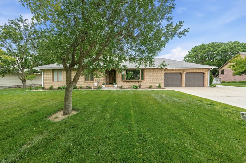 6533 Rico Rd, Wichita, KS 67204