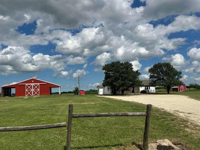 1476 Grant Rd, El Dorado, KS 67402