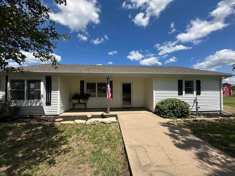 1476 Grant Rd, El Dorado, KS 67402