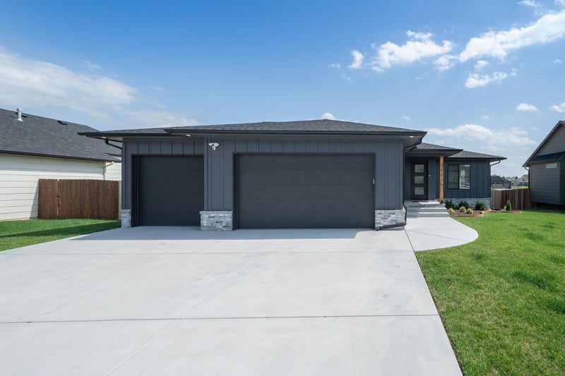 3441 Linden Ct, Wichita, KS 67210
