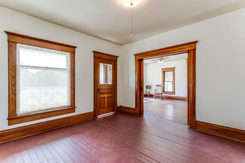 13113 Victory Rd, Haven, KS 67543