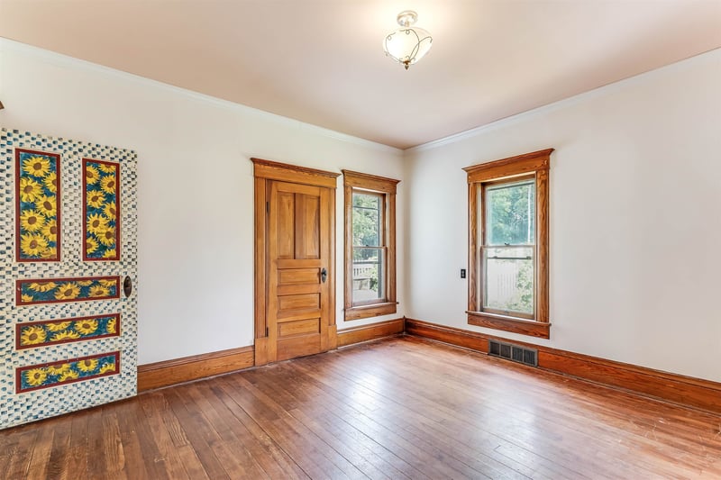 13113 Victory Rd, Haven, KS 67543