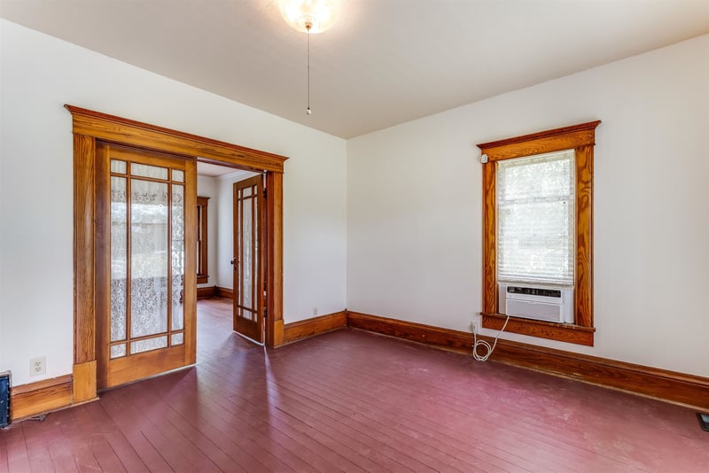 13113 Victory Rd, Haven, KS 67543