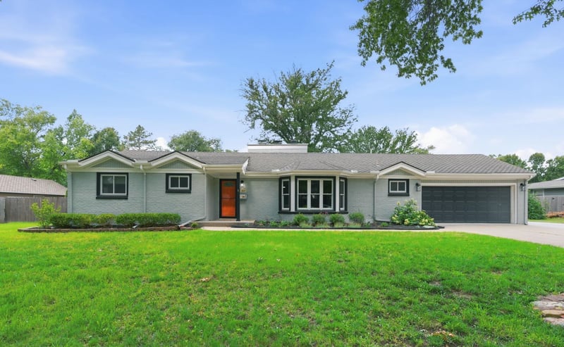 633 N Mission Rd, Wichita, KS 67206