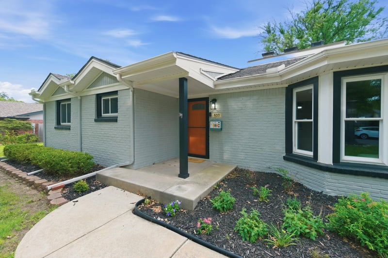633 N Mission Rd, Wichita, KS 67206