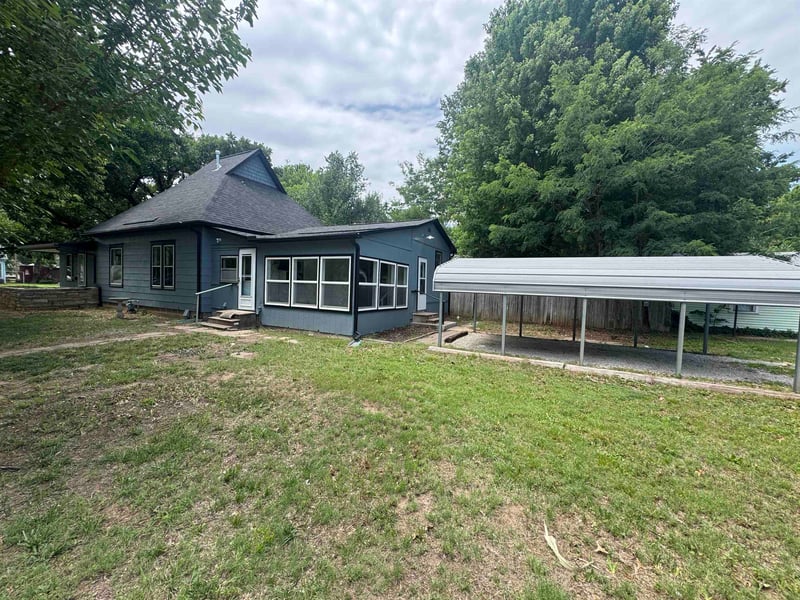 1620 Fuller , Winfield, KS 67156