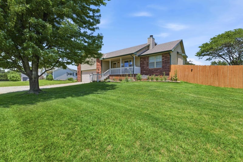 400 E Gordon Bennett Dr, Haysville, KS 67060
