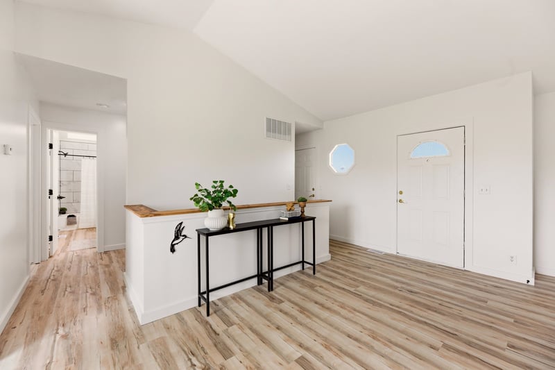 8743 Ross, Valley Center, KS 67147