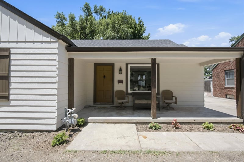 1517 Coolidge Ave, Wichita, KS 67203