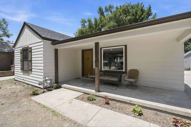 1517 Coolidge Ave, Wichita, KS 67203