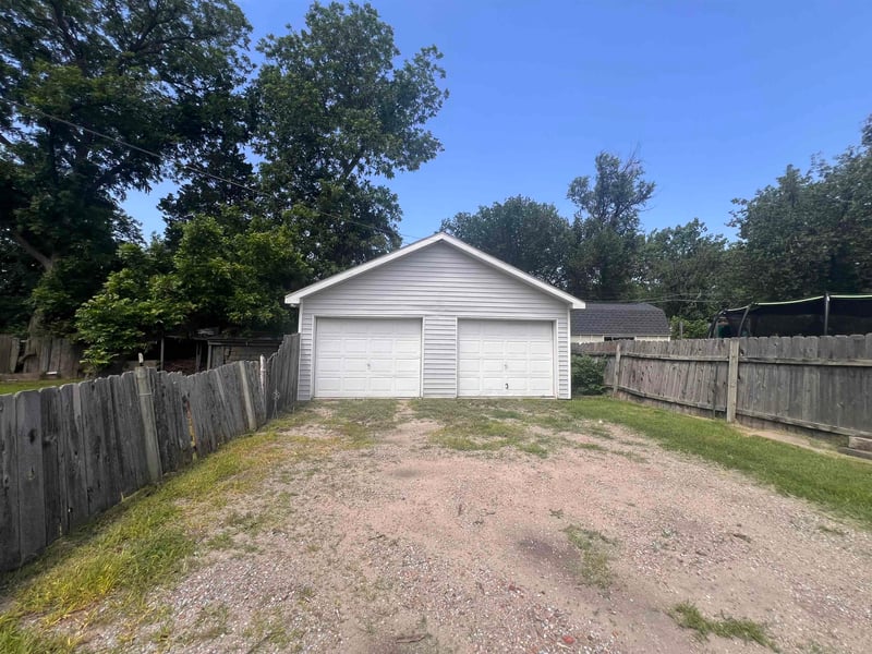 615 Custer , Wichita, KS 67203