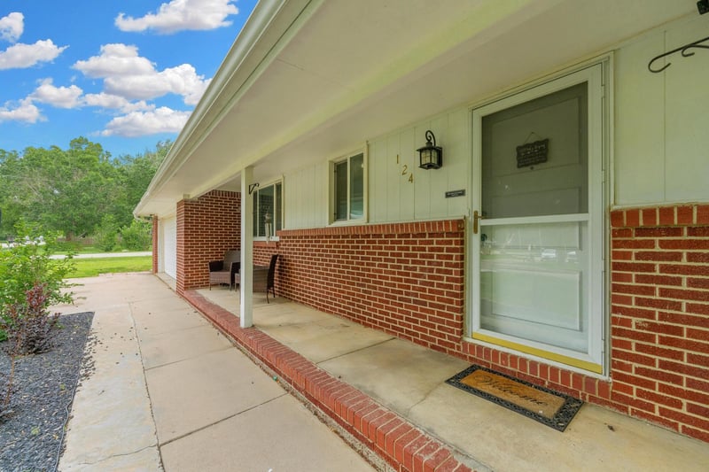 124 Baird St, Kechi, KS 67067