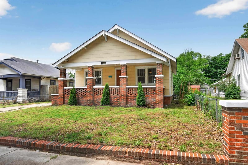 1957 Market , Wichita, KS 67211