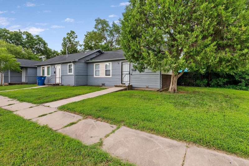 2001 Elm St, Wichita, KS 67214