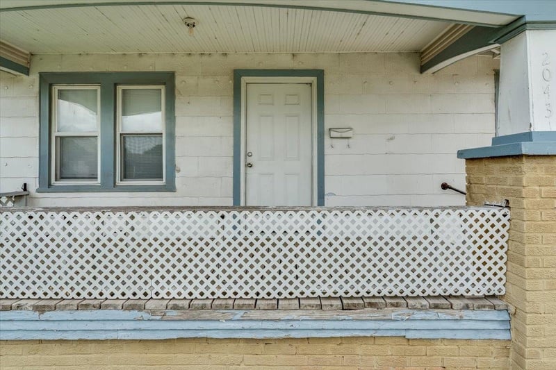 2043 Broadway Ave, Wichita, KS 67211