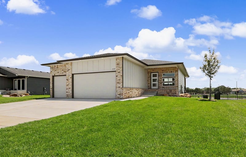 1133 Trek Cir, Goddard, KS 67052