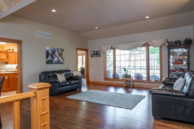9 Flanigan Dr, Augusta, KS 67010