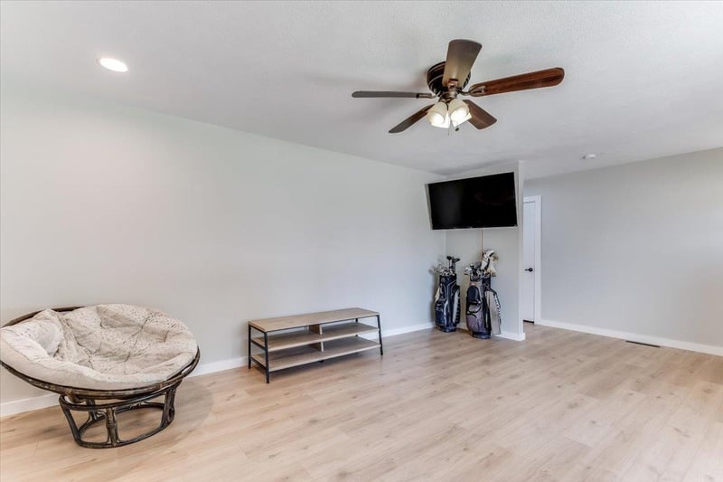 605 Main St, Haven, KS 67543