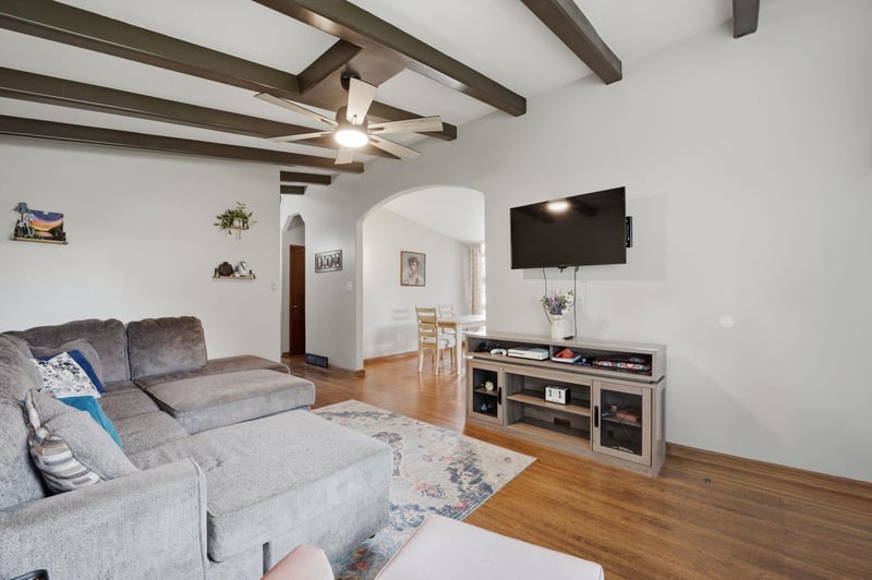 101 Springdale St, Derby, KS 67037-1238