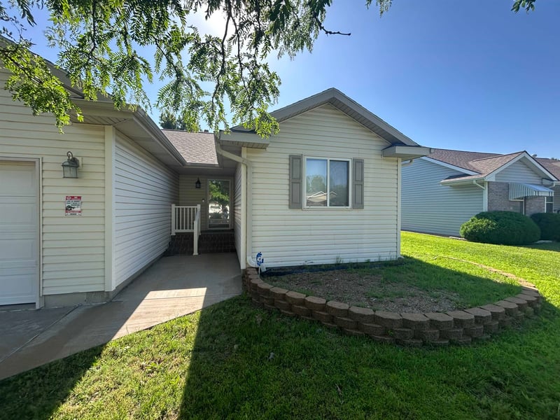 3306 Amanda St, Hutchinson, KS 67502