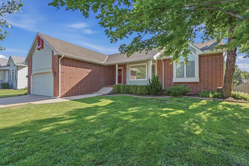 522 N Prairie Creek, Kechi, KS 67067