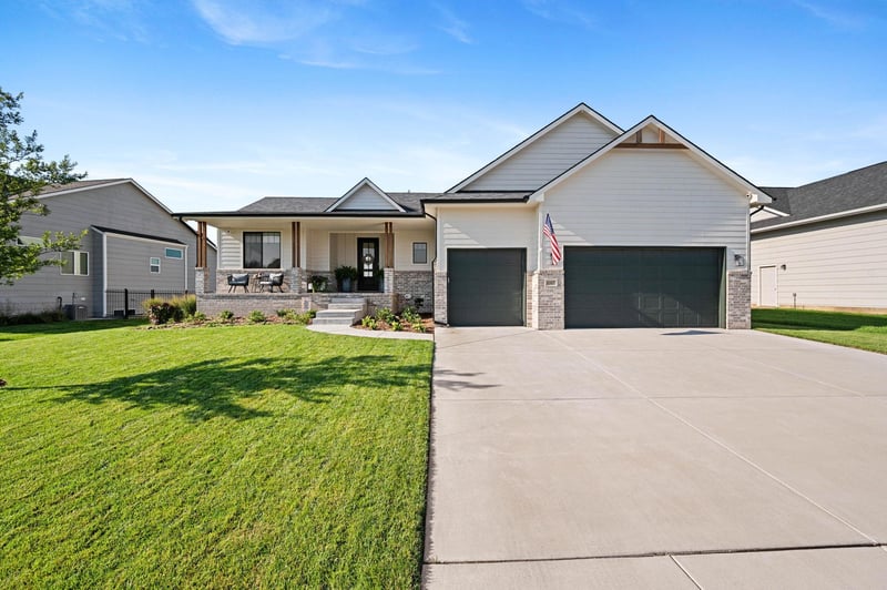 1327 Footbridge St, Goddard, KS 67052