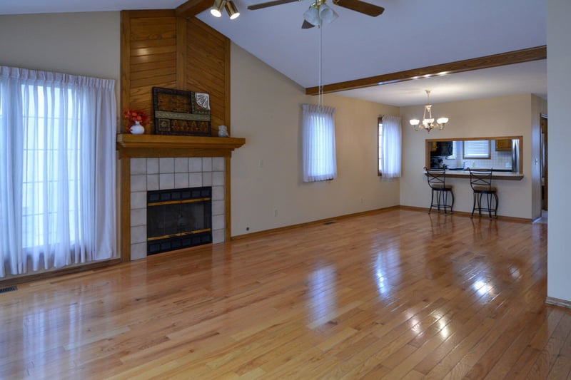 1034 Bayshore St, Wichita, KS 67212