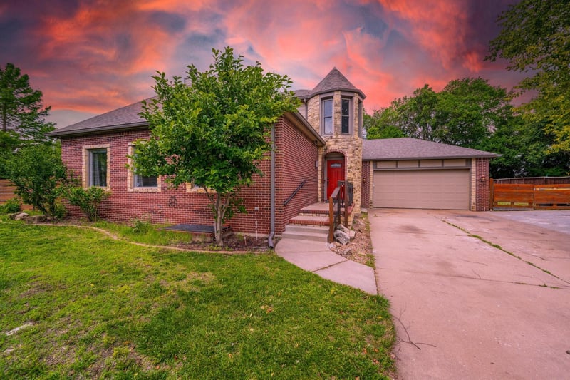 13911 Bayley Cir, Wichita, KS 67230-9112