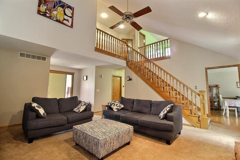 1842 N Valleyview St, Wichita, KS 67212