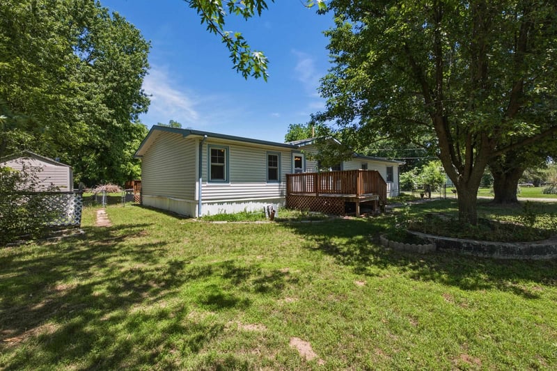 416 58th St S, Wichita, KS 67217