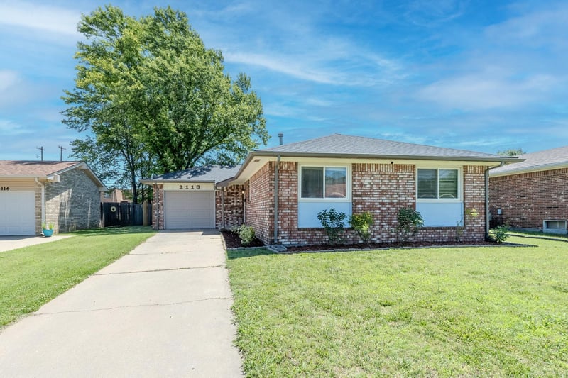 2110 Moyle , Augusta, KS 67010