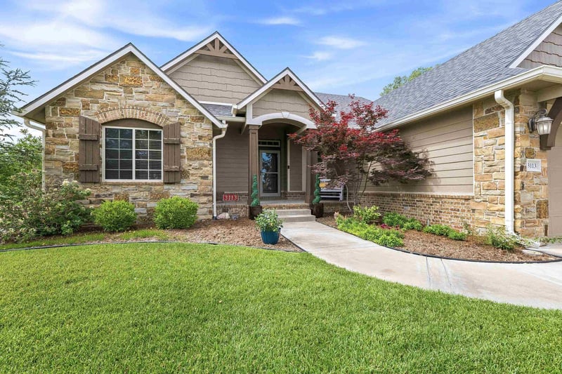 3113 Sunflower Dr, Derby, KS 67037