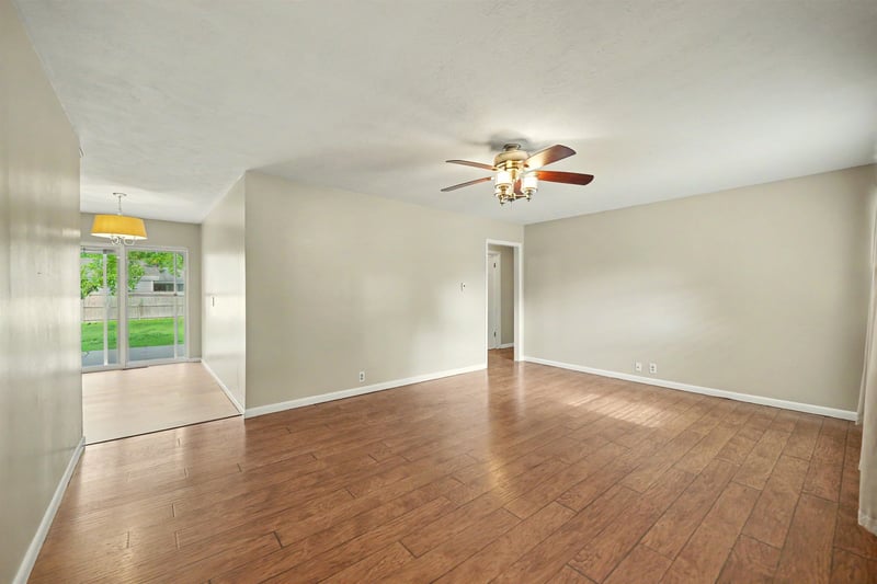 2059 Norton St, Salina, KS 67401