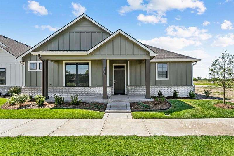4516 Harborside St, Wichita, KS 67204
