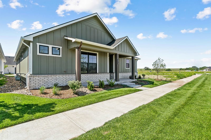 4516 Harborside St, Wichita, KS 67204
