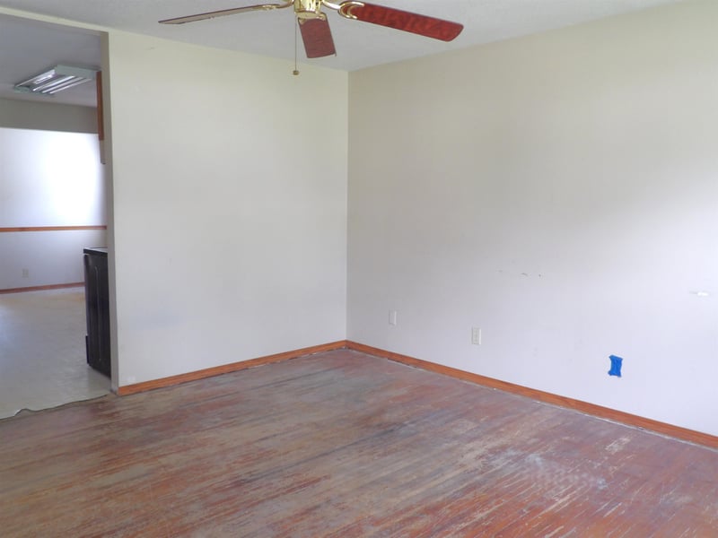 4545 S Oak St, Wichita, KS 67217