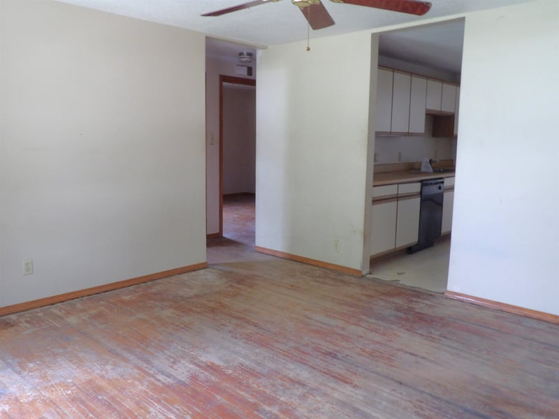 4545 S Oak St, Wichita, KS 67217