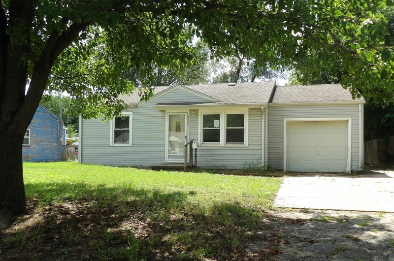 4545 S Oak St, Wichita, KS 67217