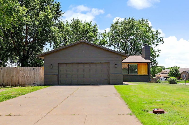 235 W Waitt, Rose Hill, KS 67133