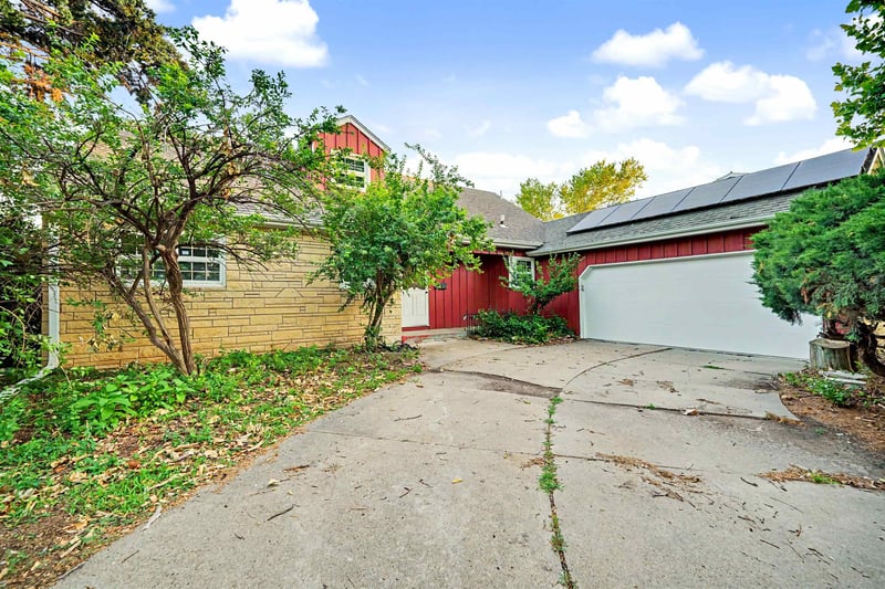414 Wayne , Salina, KS 67401