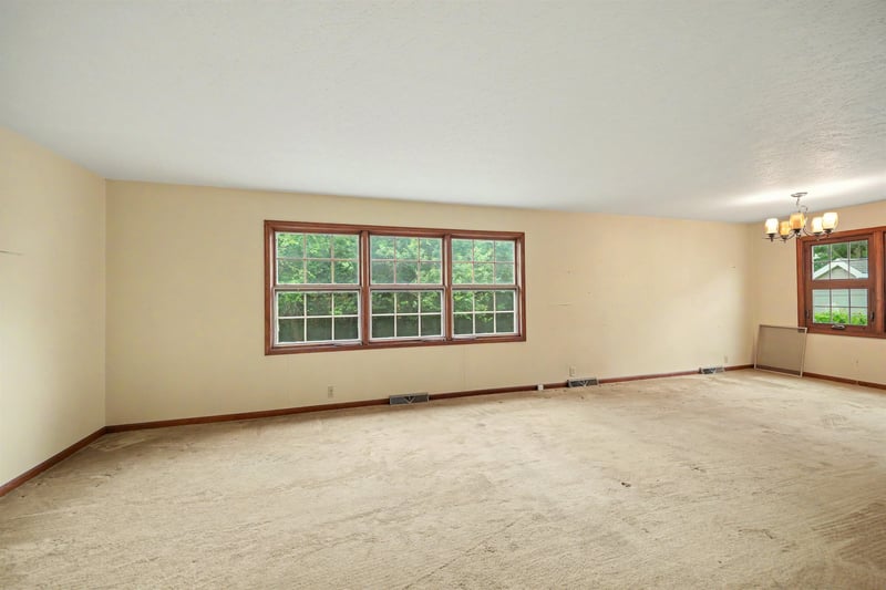 414 Wayne , Salina, KS 67401
