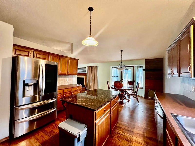 8905 Ridgewood Ln, Park City, KS 67147