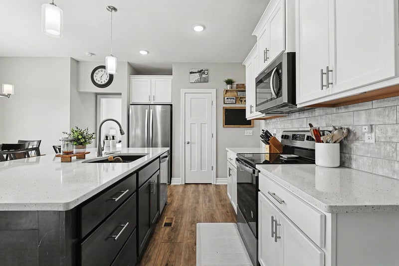 1901 Amber Ridge St, Derby, KS 67037