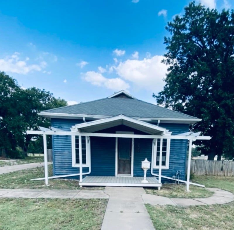 709 A , Wellington, KS 67152