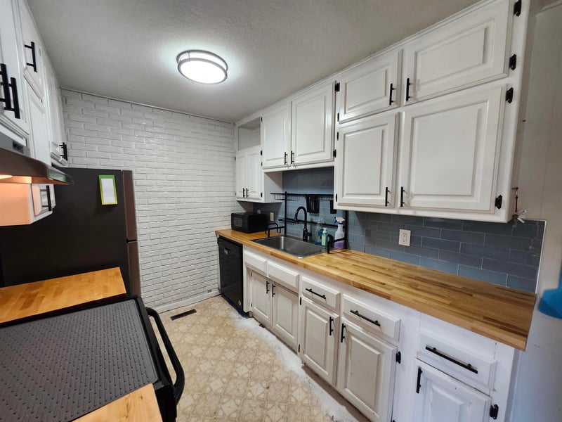 1407 Crowley St, Wichita, KS 67216
